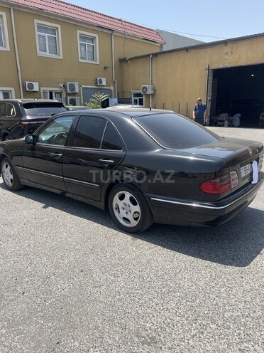 Mercedes E 270 2001, 350,000 km - 2.7 l - Bakı