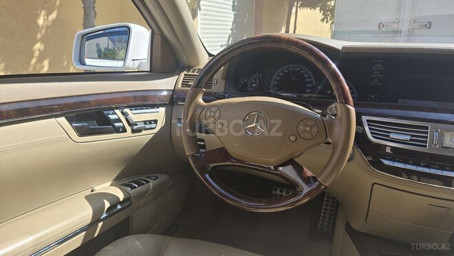 Mercedes S 500 2011, 200,000 km - 4.7 л - Bakı