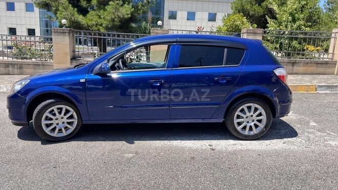 Opel Astra 2004, 272,000 km - 1.4 l - Bakı