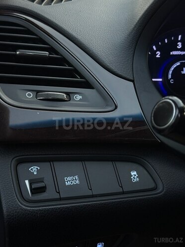 Hyundai Grandeur 2015, 167,000 km - 2.2 l - Bakı