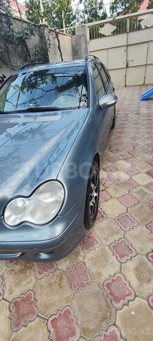 Mercedes C 220 d 2006, 423,214 km - 2.2 l - Bakı