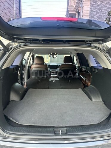 Kia Sorento-8