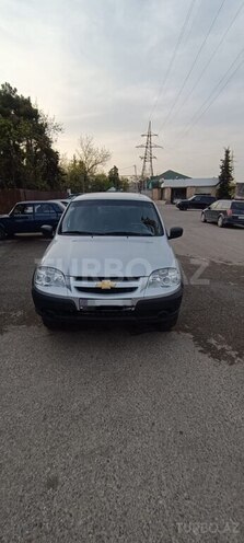 Chevrolet Niva 2017, 47,500 km - 1.7 l - Quba