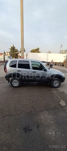 Chevrolet Niva 2017, 47,500 km - 1.7 l - Quba