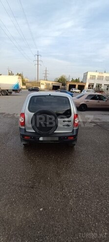 Chevrolet Niva 2017, 47,500 km - 1.7 l - Quba