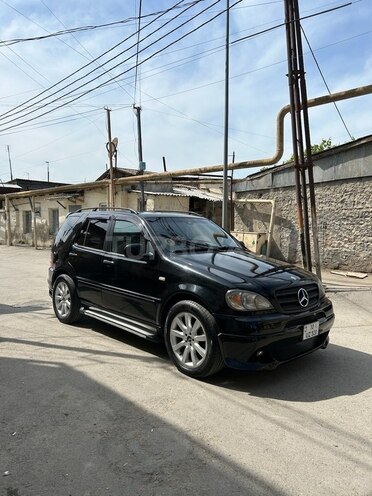 Mercedes ML 320 4MATIC 2000, 293,000 km - 3.2 л - Bakı
