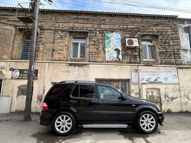 Mercedes ML 320 4MATIC 2000, 293,000 km - 3.2 л - Bakı