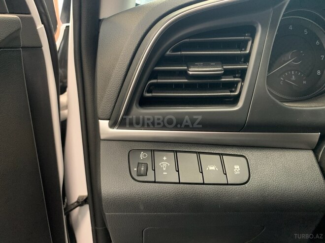 Hyundai Avante 2018, 132,400 km - 1.6 л - Bakı