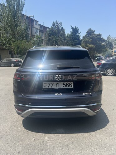 Volkswagen ID.6 Crozz-5