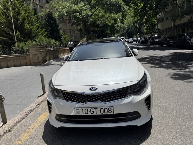 Kia K5-1