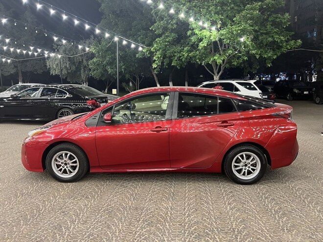 Toyota Prius 2017, 217,000 km - 1.8 l - Bakı