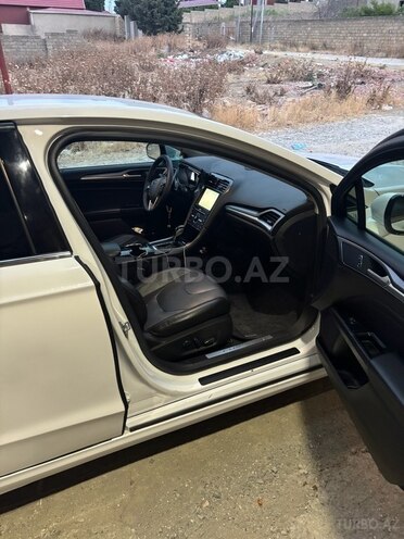 Ford Fusion (North America) 2015, 243,000 km - 2.0 л - Bakı