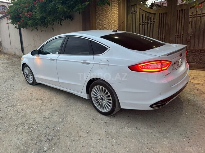 Ford Fusion (North America) 2015, 243,000 km - 2.0 л - Bakı