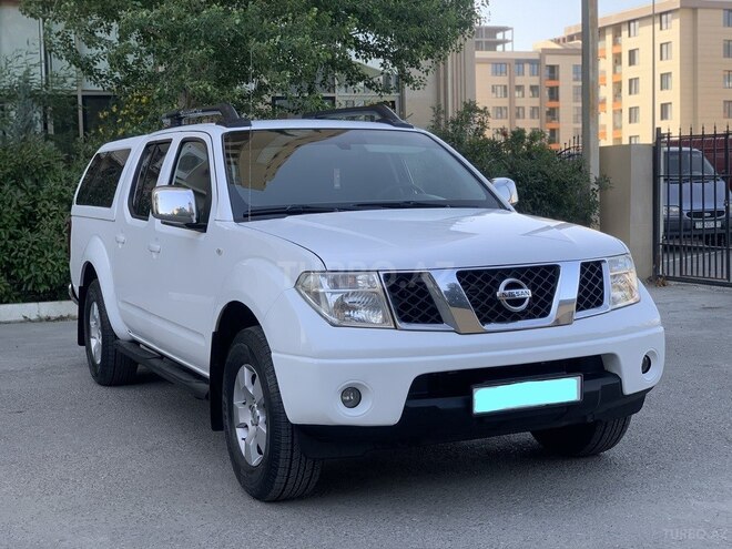 Nissan Navara 2013, 195,000 km - 2.5 l - Bakı