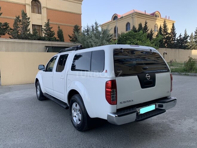 Nissan Navara 2013, 195,000 km - 2.5 l - Bakı