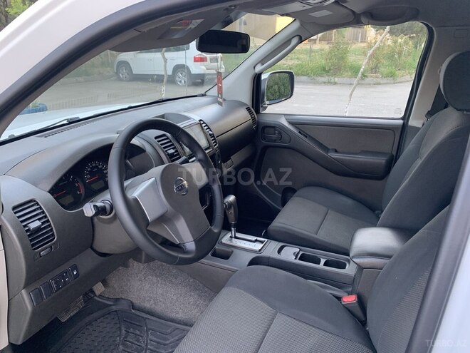 Nissan Navara 2013, 195,000 km - 2.5 l - Bakı