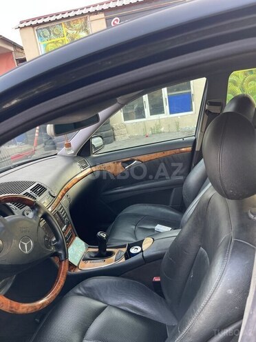 Mercedes E 270 2002, 390,000 km - 2.7 l - Bakı
