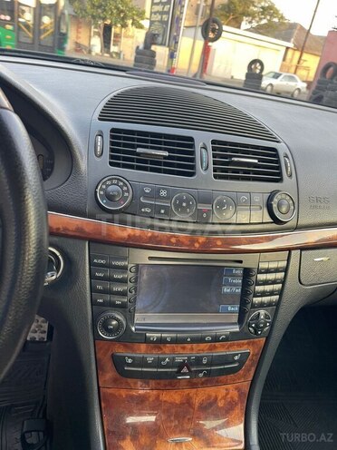 Mercedes E 270 2002, 390,000 km - 2.7 l - Bakı