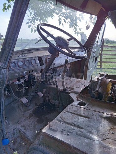 UAZ 3303 1991, 300,000 km - 2.5 l - Ucar