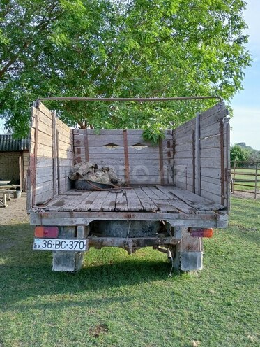 UAZ 3303 1991, 300,000 km - 2.5 l - Ucar