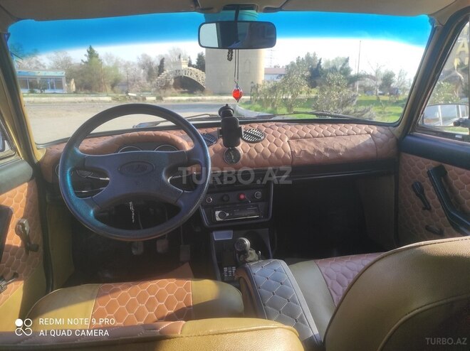 LADA (VAZ) 2106 1986, 78,400 km - 1.6 l - Salyan