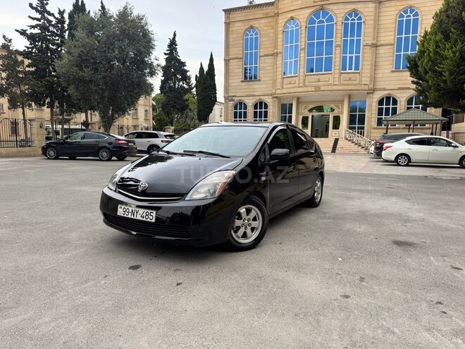 Toyota Prius-1