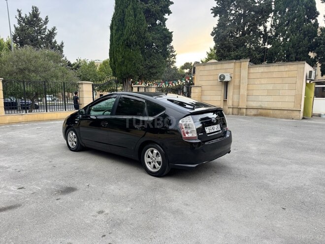 Toyota Prius-7