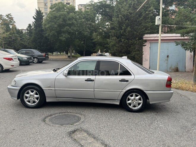 Mercedes C 200 1999, 352,555 km - 2.0 l - Bakı
