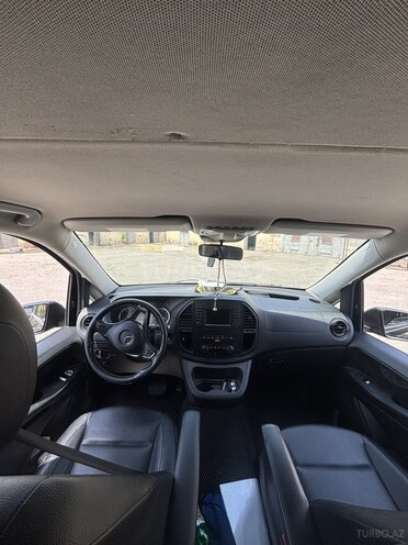 Mercedes  2018, 206,347 km - 2.0 l - Bakı