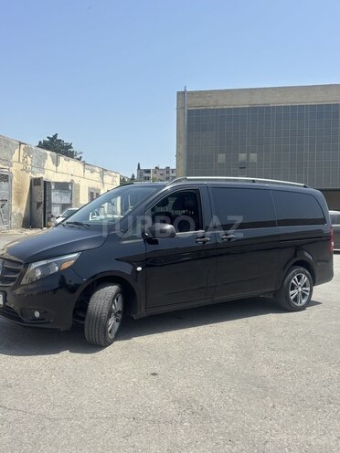 Mercedes  2018, 206,347 km - 2.0 l - Bakı