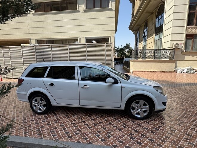 Opel Astra 2010, 326,000 km - 1.3 l - Bakı