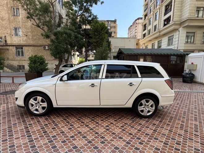 Opel Astra 2010, 326,000 km - 1.3 l - Bakı