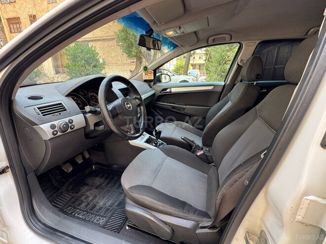 Opel Astra 2010, 326,000 km - 1.3 l - Bakı