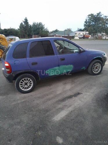 Opel Corsa 1994, 150,000 km - 1.4 l - Qəbələ