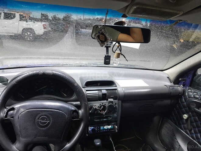 Opel Corsa 1994, 150,000 km - 1.4 l - Qəbələ