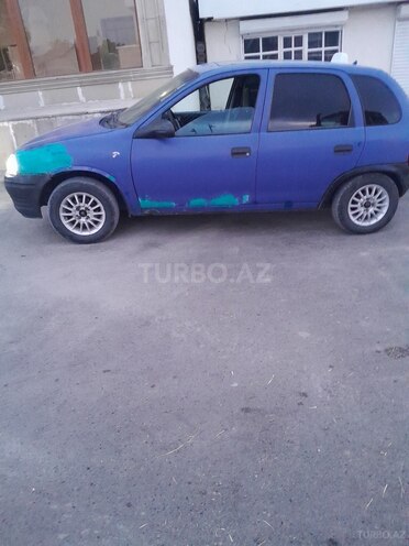 Opel Corsa 1994, 150,000 km - 1.4 l - Qəbələ
