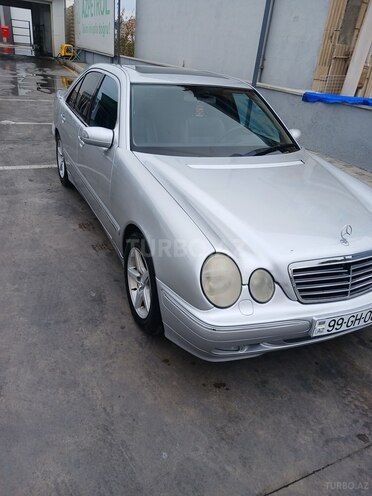 Mercedes E 240 2000, 290,000 km - 2.4 l - Bakı
