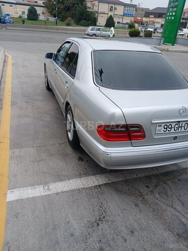 Mercedes E 240 2000, 290,000 km - 2.4 l - Bakı