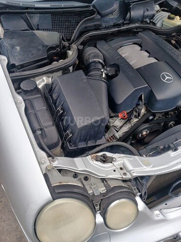 Mercedes E 240 2000, 290,000 km - 2.4 l - Bakı