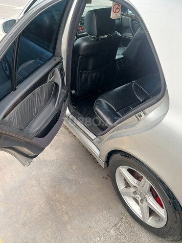 Mercedes E 240 2000, 290,000 km - 2.4 l - Bakı