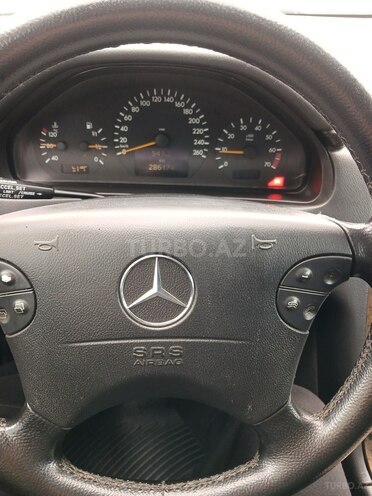 Mercedes E 240 2000, 290,000 km - 2.4 l - Bakı