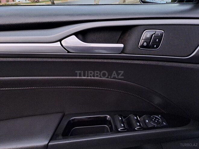 Ford Fusion (North America) 2013, 147,680 km - 2.0 l - Sumqayıt