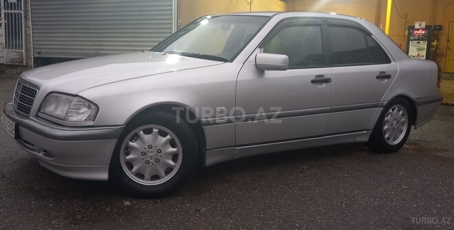 Mercedes C 180 1998, 356,000 km - 1.8 l - Quba