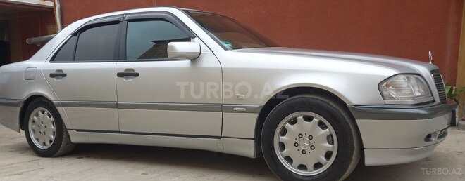 Mercedes C 180 1998, 356,000 km - 1.8 l - Quba