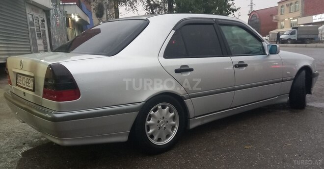 Mercedes C 180 1998, 356,000 km - 1.8 l - Quba
