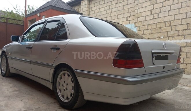 Mercedes C 180 1998, 356,000 km - 1.8 l - Quba