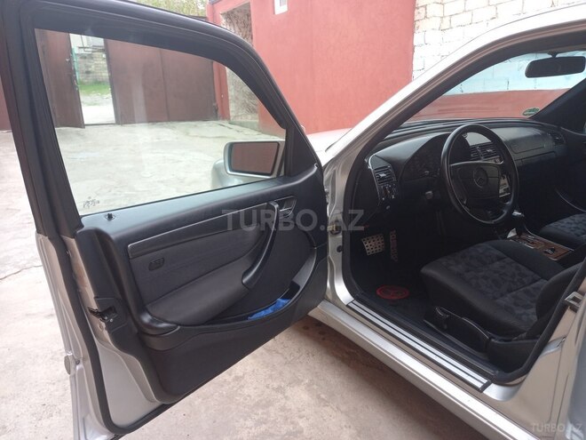 Mercedes C 180 1998, 356,000 km - 1.8 l - Quba