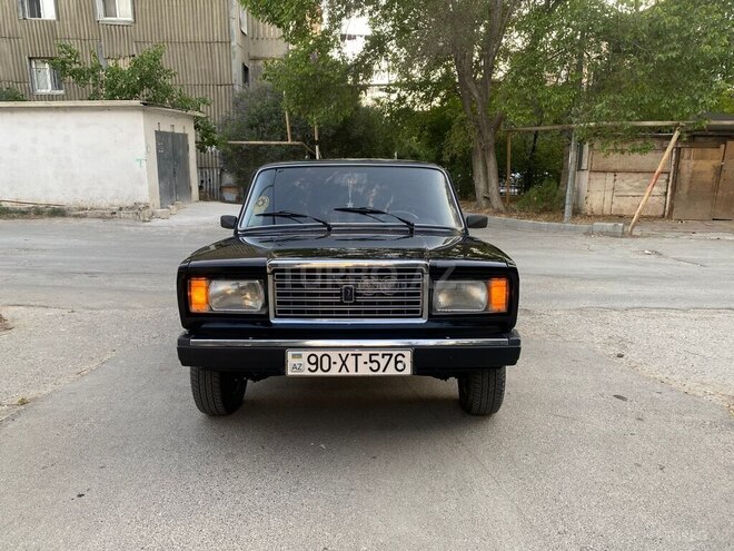 LADA (VAZ) 2107-1