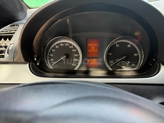 Mercedes Vito 115 2013, 332,277 km - 2.2 л - Bakı