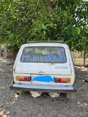 LADA (VAZ) Niva 1988, 379,000 km - 1.6 l - Yardımlı